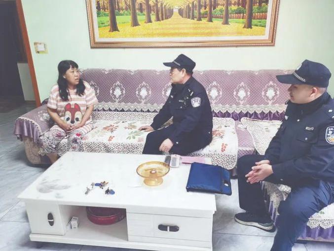【践行总要求 致敬公安英雄】余文琦:“老片儿警”亮出“新招数”